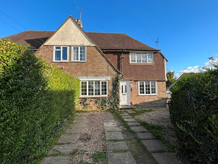 3 Bedroom Semi-Detached House For Sale In Wellington Gardens, Battle, TN33