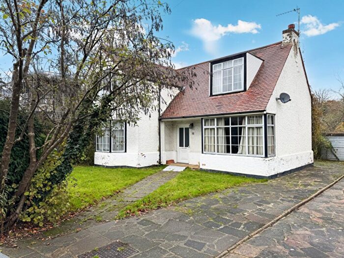 3 Bedroom Detached House For Sale In St Johns Road, Petts Wood, Orpington, BR5