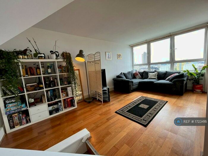 2 Bedroom Flat To Rent In Braithwaite House, London, EC1Y