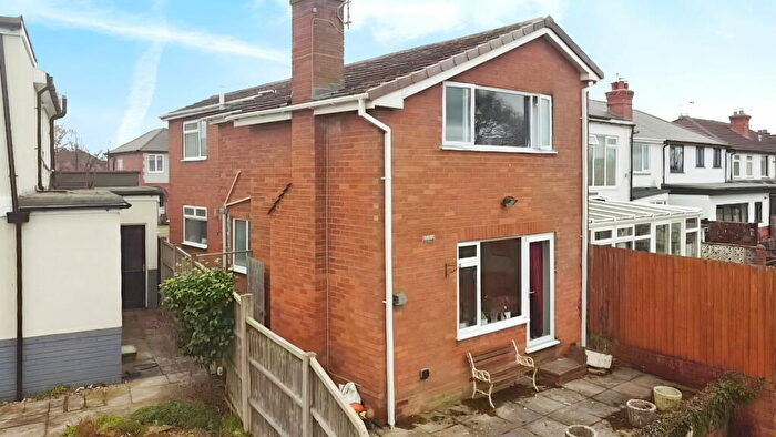 2 Bedroom Detached House For Sale In Baldwin Road, Kidderminster, DY10
