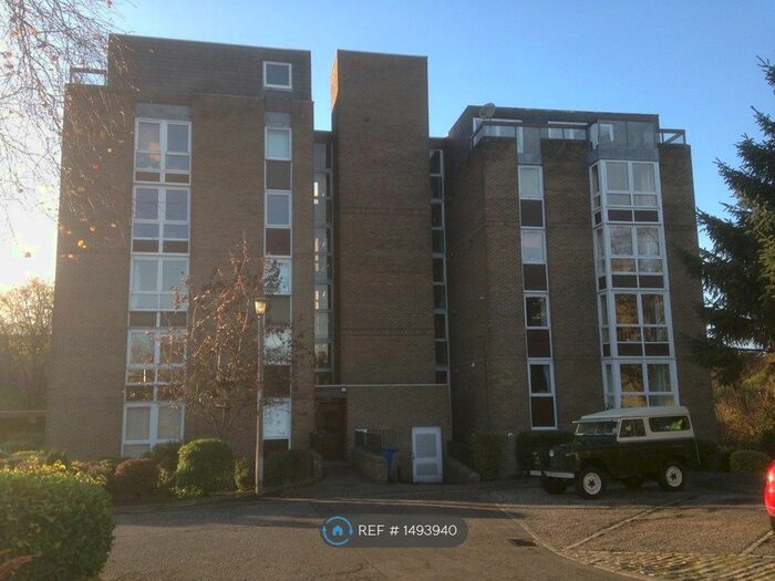 2 Bedroom Flat To Rent In Fair A Far, Edinburgh, EH4
