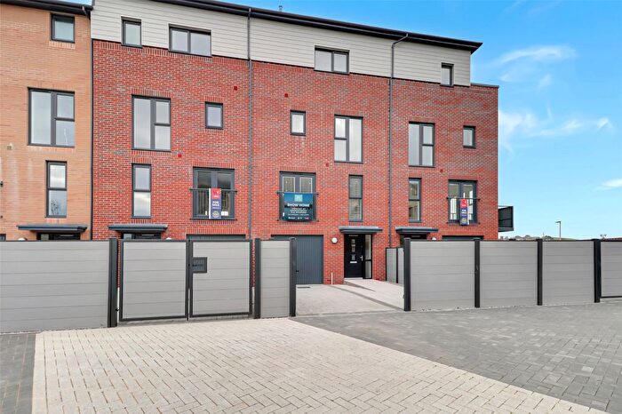 5 Bedroom Terraced House For Sale In Taw Wharf, Sticklepath, Barnstaple, Devon, EX31
