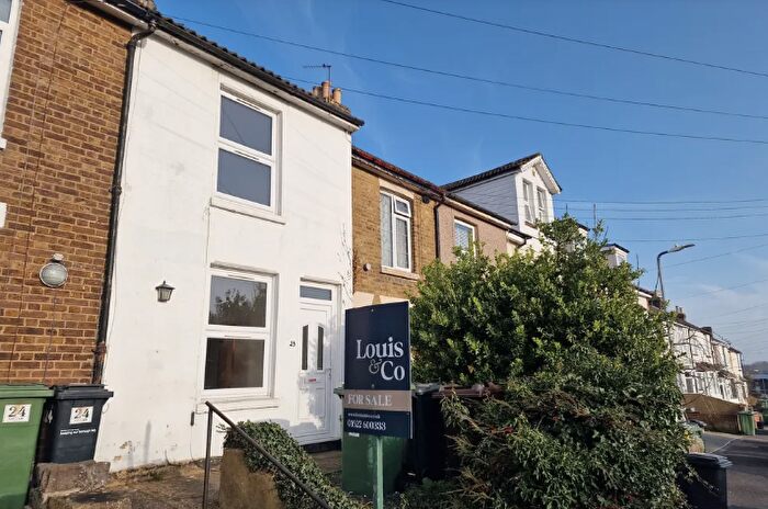 2 Bedroom House For Sale In Fant Lane, Maidstone, ME16