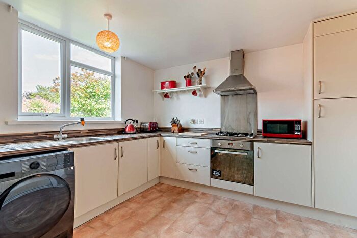 2 Bedroom Semi-Detached House For Sale In Eastfield Grove, Normanton, West Yorkshire, WF6