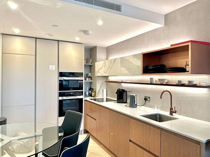 1 Bedroom Flat For Sale In Hampton House, Fulham Broadway, London, SW6