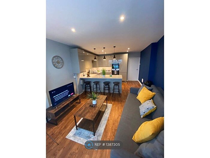 2 Bedroom Flat To Rent In East Street, Brighton, BN1