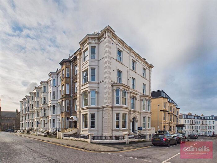2 Bedroom Flat For Sale In Albion Road, Scarborough, YO11