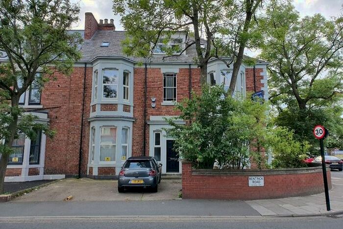 2 Bedroom Flat To Rent In Bentinck Road, Newcastle Upon Tyne, NE4