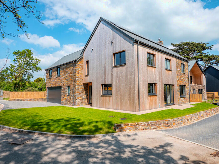 4 Bedroom Detached House To Rent In Lanveans, Bude, EX23