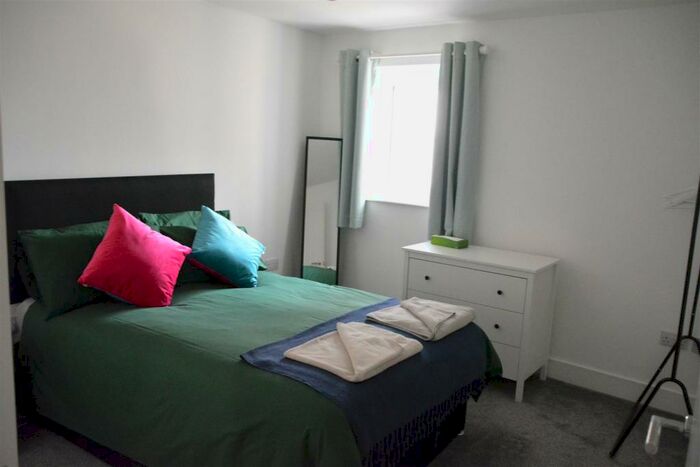 2 Bedroom Flat To Rent In , Biddicks Court, St. Austell, PL25