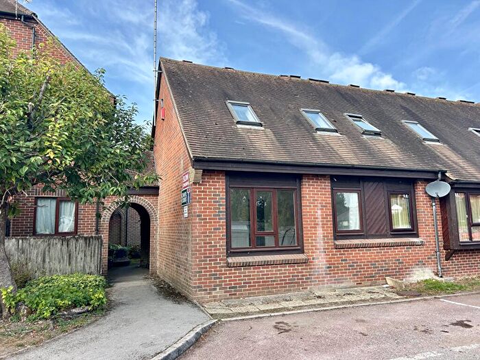 2 Bedroom End Of Terrace House For Sale In Chapel Court, Hungerford, West Berkshire, RG17