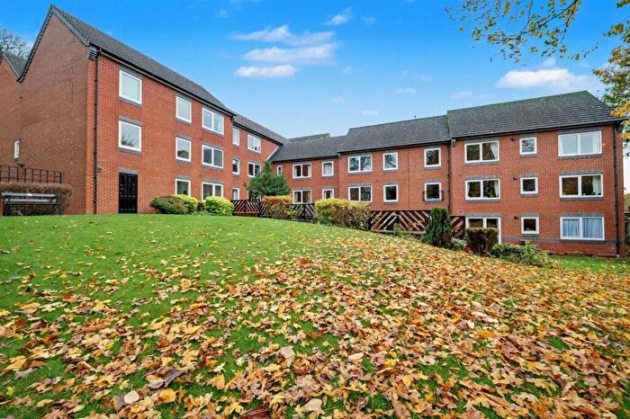 2 Bedroom Flat For Sale In Leicester Road, Market Harborough, LE16