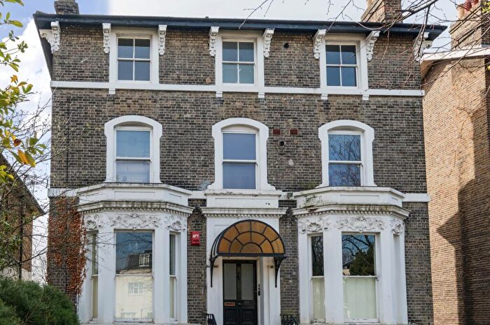 2 Bedroom Flat To Rent In Shooters Hill Road London, SE3