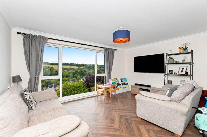 4 Bedroom Detached House For Sale In Waulkmill Road, Penicuik, EH26