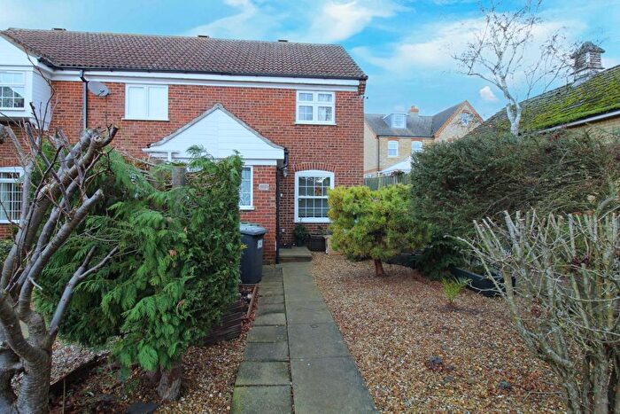2 Bedroom End Of Terrace House For Sale In The Paddocks, Potton, SG19
