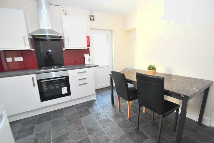 5 Bedroom House To Rent In Monthermer Road, Cathays, Cardiff, CF24