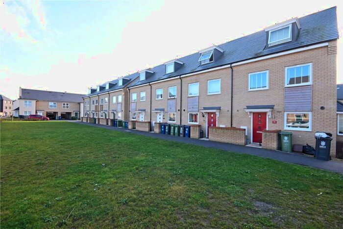 3 Bedroom End Of Terrace House To Rent In Cranesbill Close, Cambridge, CB4