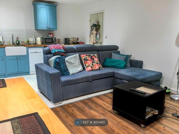 1 Bedroom Flat To Rent In Lee High Road, London, SE13