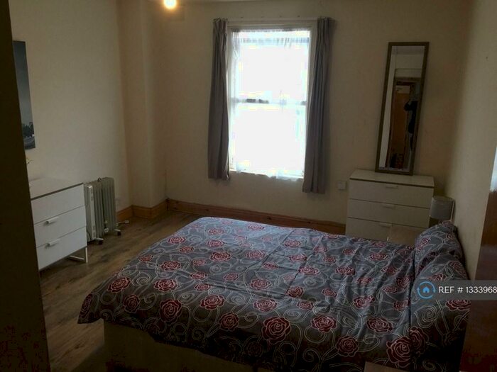 1 Bedroom Flat To Rent In Thorpedale Road, London, N4