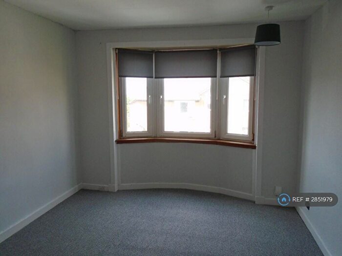 2 Bedroom Flat To Rent In Croftwood Avenue, Glasgow, G44