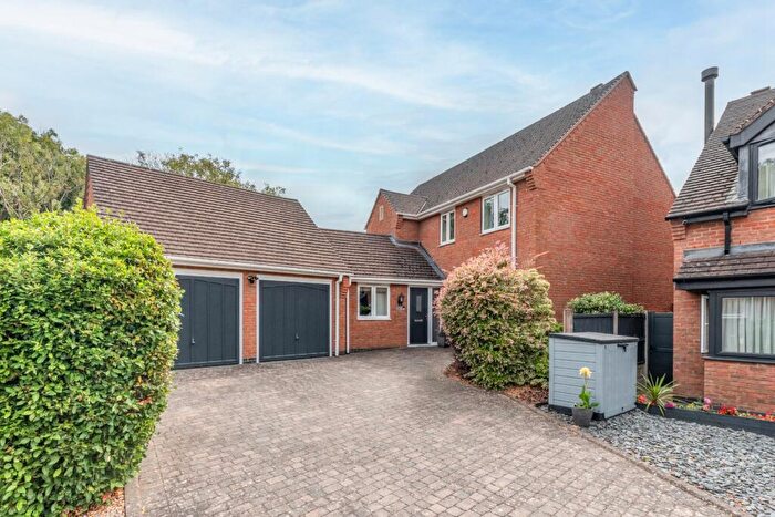 5 Bedroom Detached House For Sale In Kenneth Vincent Close, Crabbs Cross, Redditch, B97