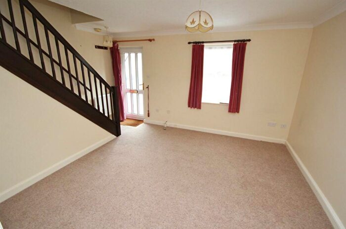 2 Bedroom House To Rent In Robbs Walk, St. Ives, PE27