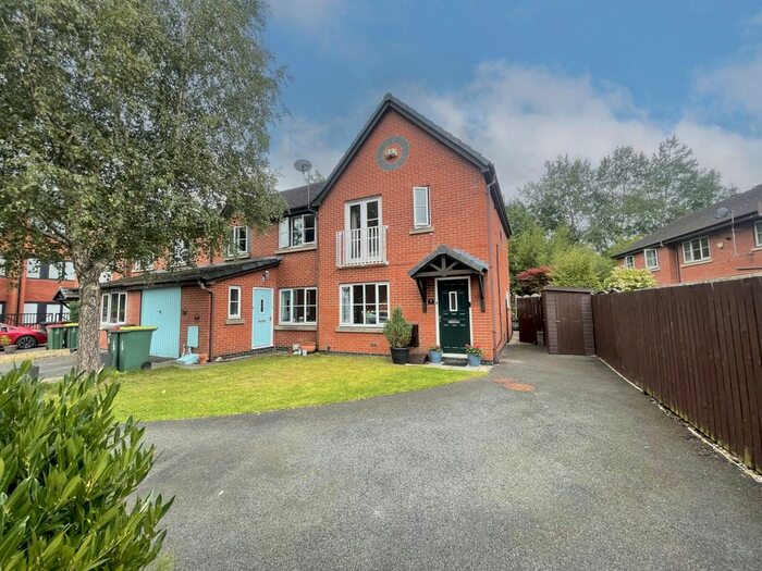 3 Bedroom Semi-Detached House To Rent In Maritime Way, Ashton-On-Ribble, Lancashire, PR2