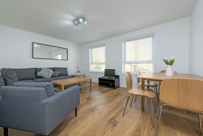 4 Bedroom Apartment To Rent In Mayford Road, Balham, SW12
