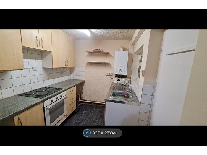 2 Bedroom Terraced House To Rent In Park Lane, Middlesbrough, TS1