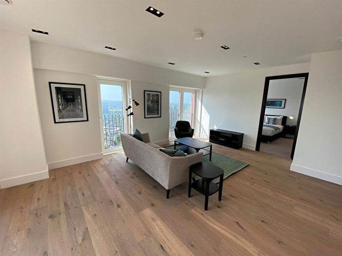 1 Bedroom Flat To Rent In Keybridge Tower, Exchange Gardens, Nine Elms, London, SW8