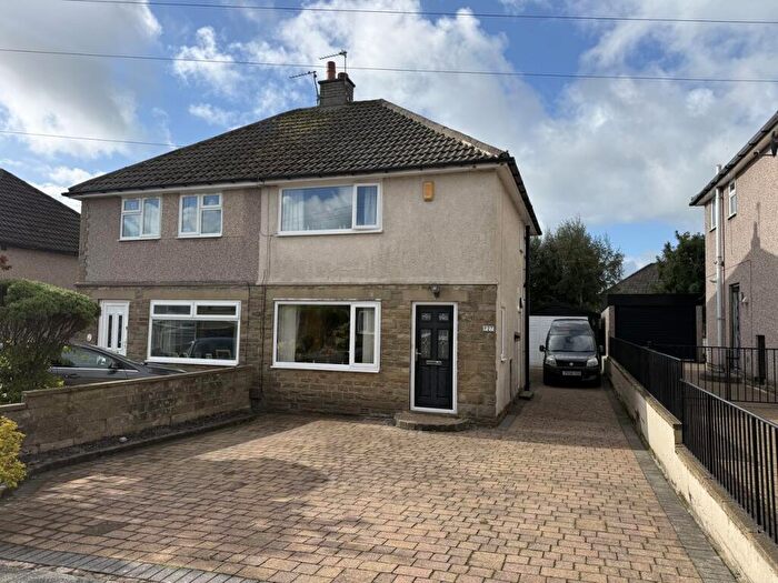 2 Bedroom Semi Detached House For Sale In Gleanings Drive, Halifax, Calderdale, HX2