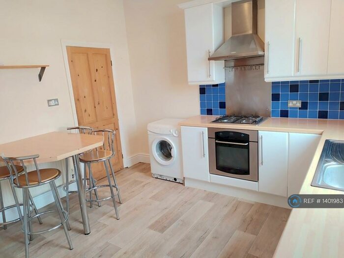 3 Bedroom Terraced House To Rent In Warwick Terrace, Sheffield, S10