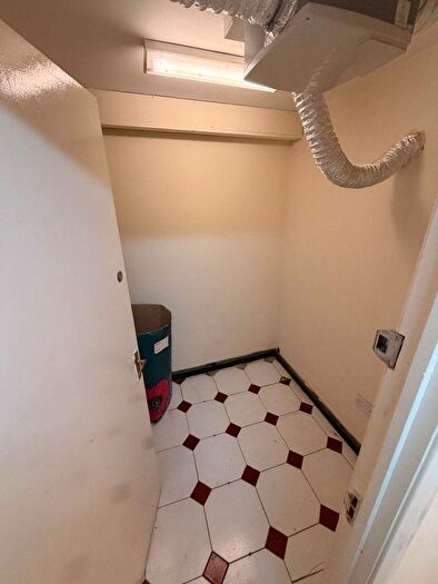 Warehouse To Rent In Graham Road, Hackney, E8
