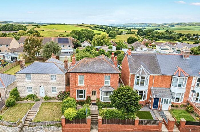 4 Bedroom Detached House For Sale In Dorchester Road, Weymouth, DT3