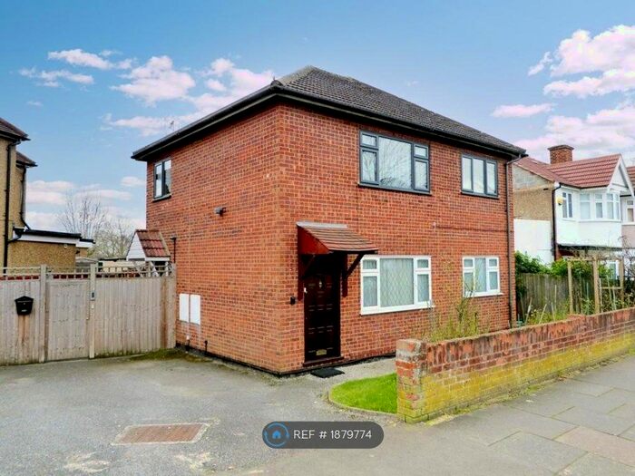 2 Bedroom Maisonette To Rent In Kings Road, Harrow, HA2