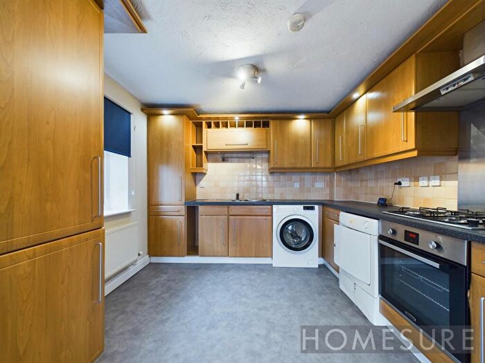 2 Bedroom Apartment For Sale In South Ferry Quay, Liverpool, L3