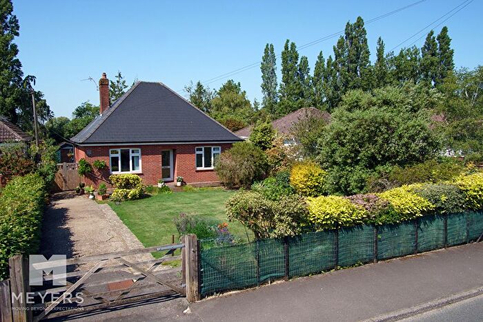 2 Bedroom Bungalow For Sale In North Poulner Road, Ringwood, BH24
