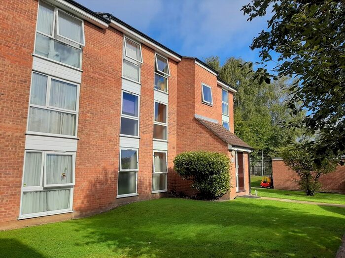 2 Bedroom Flat To Rent In Cranston Close, Ickenham, Uxbridge, UB10