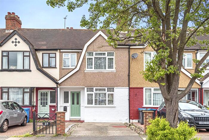 3 Bedroom Terraced House To Rent In Heatherdene Close, Mitcham, Surrey, CR4