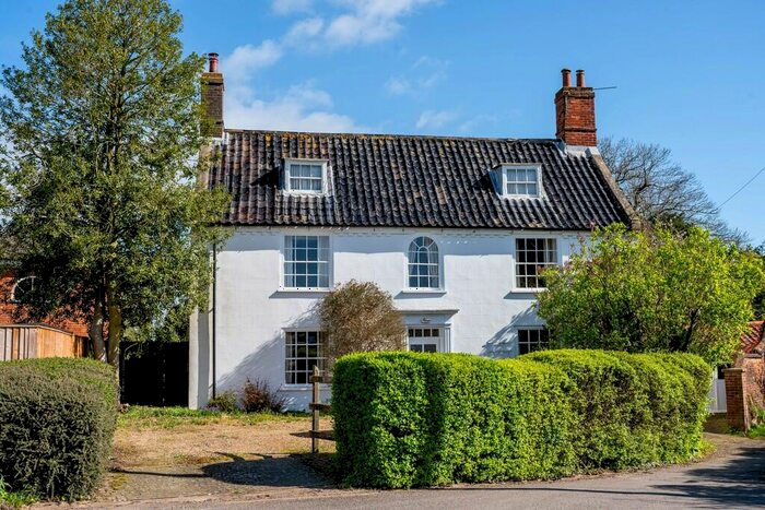 4 Bedroom Detached House For Sale In Colkirk, NR21