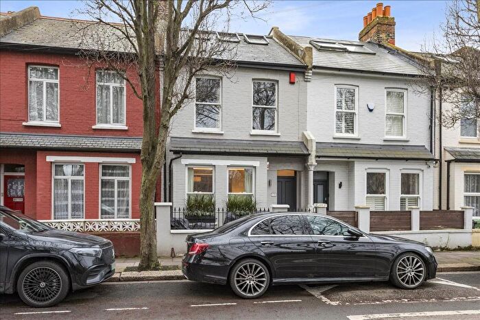 4 Bedroom Terraced House To Rent In Winslow Road, Hammersmith, London, W6