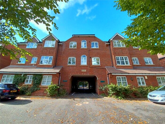 2 Bedroom Flat To Rent In Fanad House, Gravelly Hill North, Erdington, Birmingham, B23