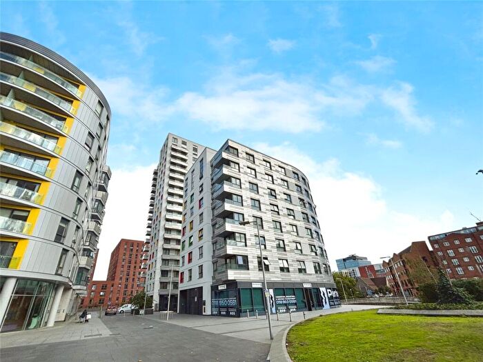 2 Bedroom Apartment For Sale In Alfred Street, Reading, Berkshire, RG1