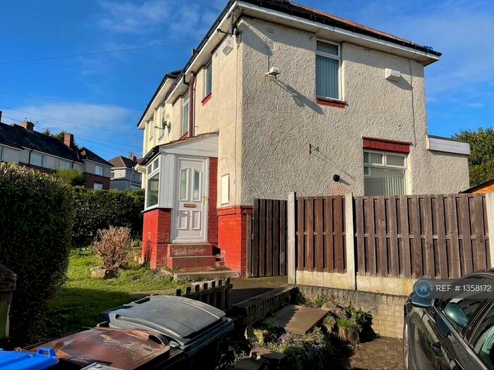 2 Bedroom Semi-Detached House To Rent In Holbrook Road, Sheffield, S13