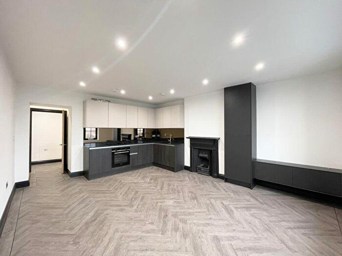 2 Bedroom Flat To Rent In Dyke Road -, P19