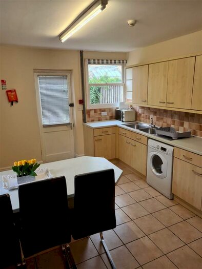 9 Bedroom House To Rent In Tenison Road, Cambridge, CB1