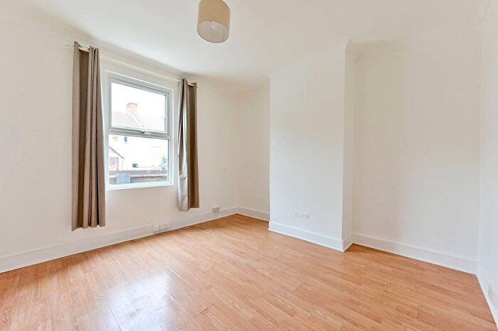 3 Bedroom Terraced House To Rent In Crown Lane, Morden, SM4
