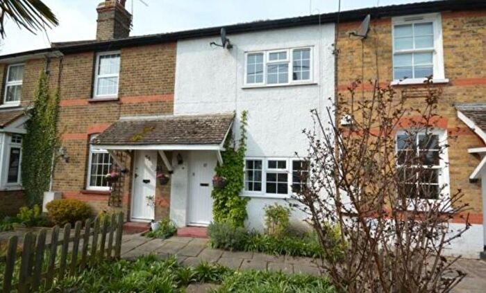 2 Bedroom Cottage To Rent In Orchard Lea, Westwood Road, Southfleet, Gravesend, DA13
