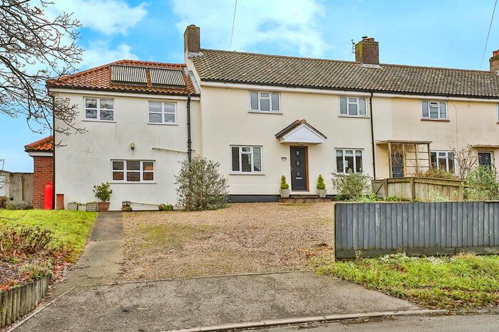 6 Bedroom End Of Terrace House For Sale In School Road, Holme Hale, Thetford, IP25