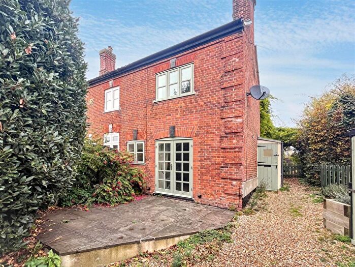 2 Bedroom Cottage For Sale In Reepham, NR10